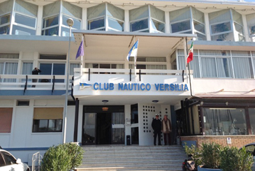 images/fiv/1_la_sede_del_club_nautico_versilia_.jpeg