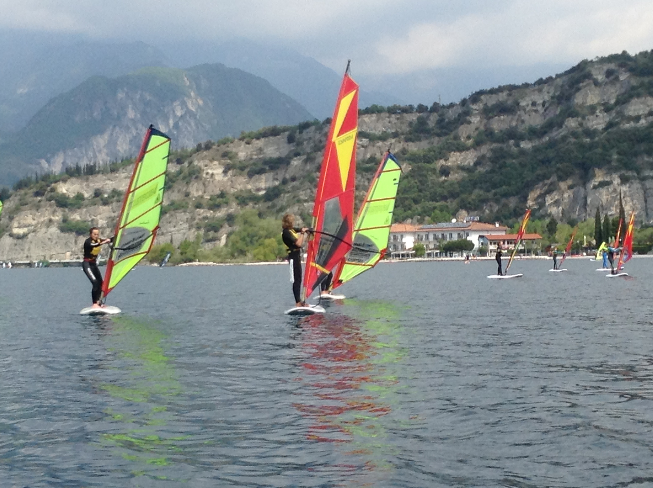 images/fiv/allievi_in_windsurf.jpg