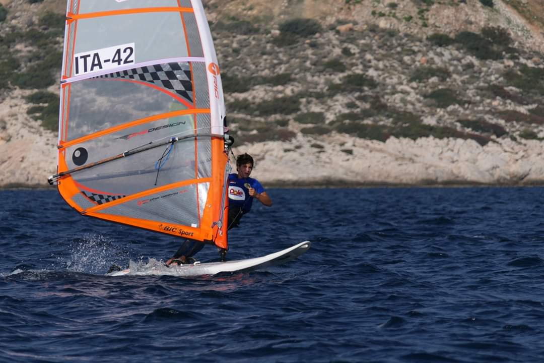 Alessandro Melis - medagli di Bronzo Junior Maschili - Europeo Techno 293 - Varkiza, Grecia