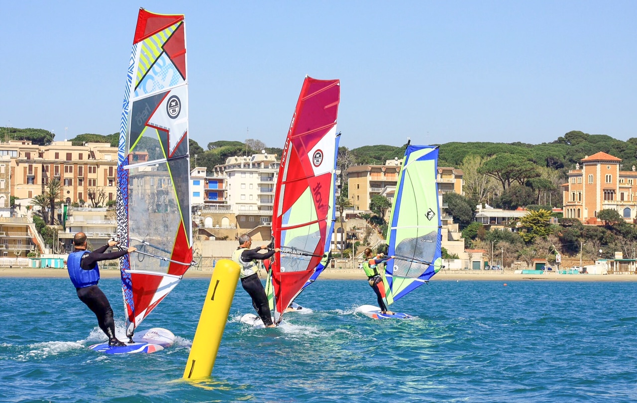 Le uscite in mare con le tavole a vela
