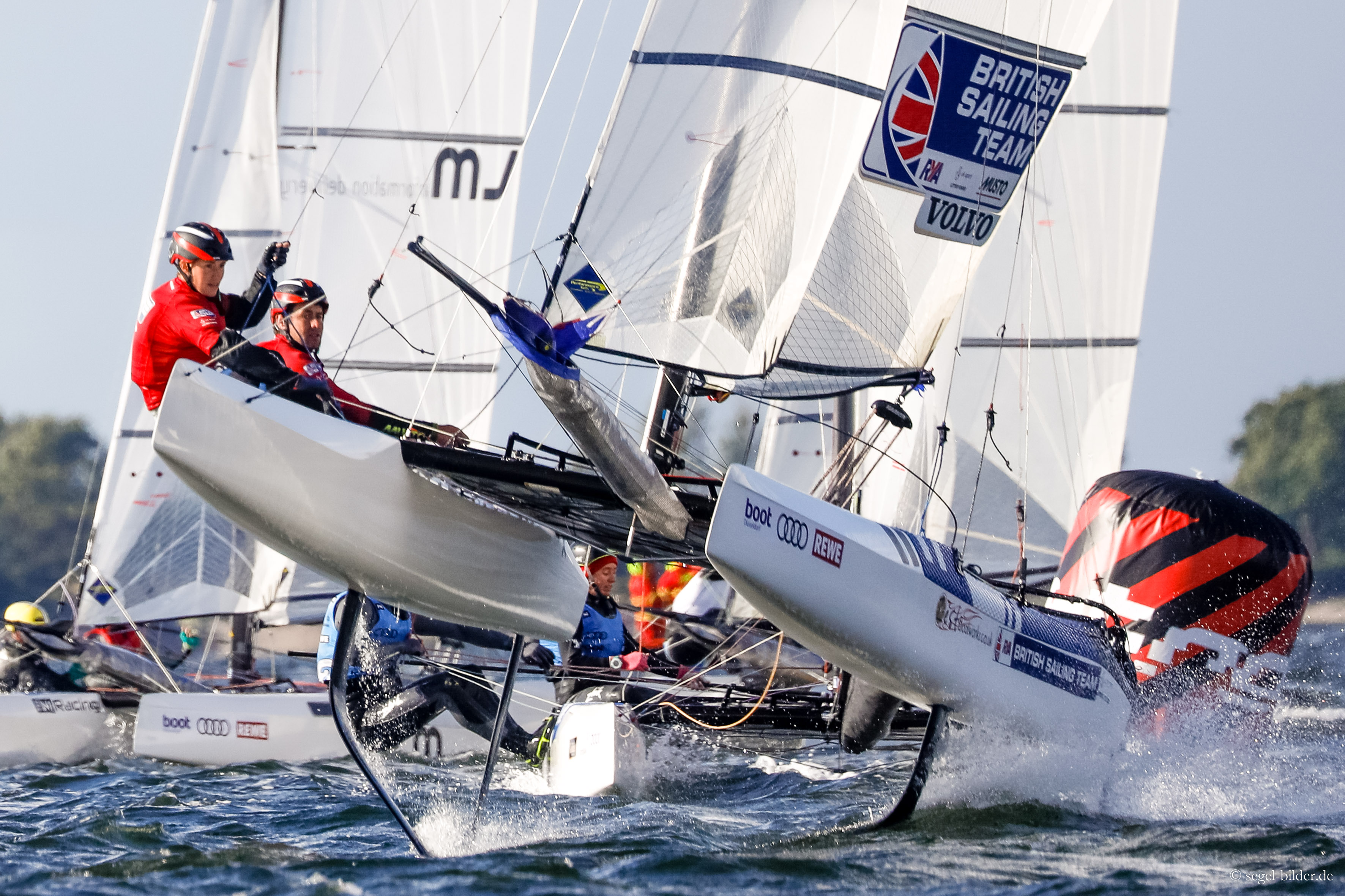 images/fiv/nacra_17_mix_-_gbr_21_-_john_gimson_-_anna_burnet_-_2018.06.21_38035_www.segel-bilder.de_.jpg